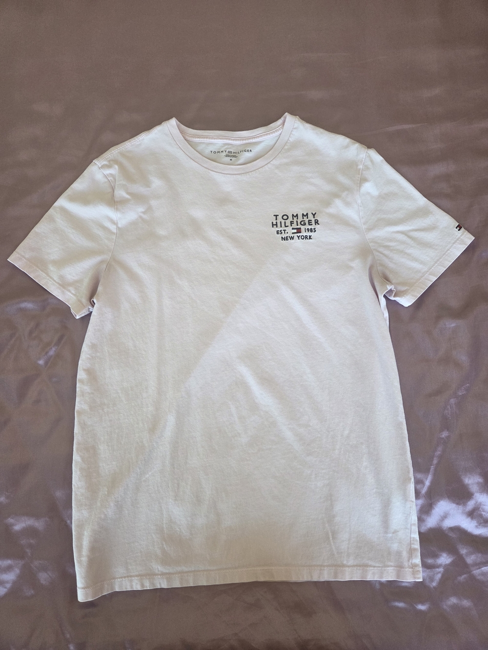 Tommy Hilfiger Men's Pastel Pink Logo Crew Neck T-Shirt - Size M like new